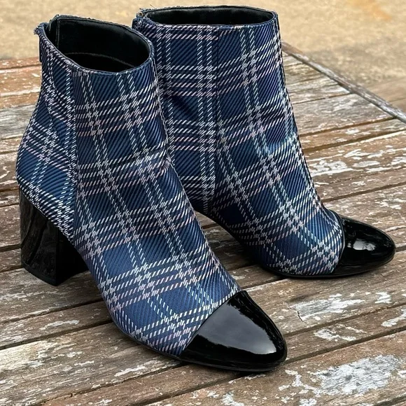 1901 Plaid Heeled Bootie w/ Black Patent Leather: Blue/Pink/Silver, size 6.5 - Picture 8 of 10